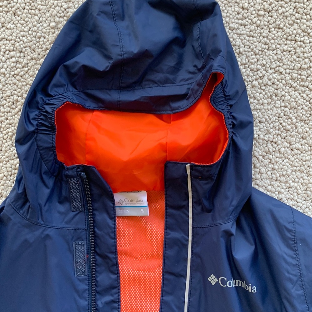 Boys Columbia Omni-tech navy blue zip hoodie raincoat size S. No stains/rips.
